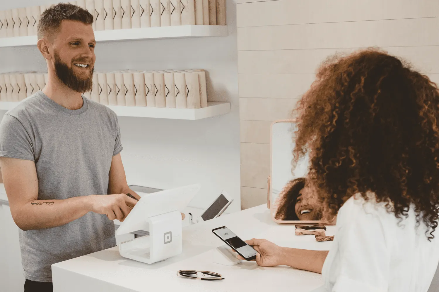 10 tips to attract customers to your store